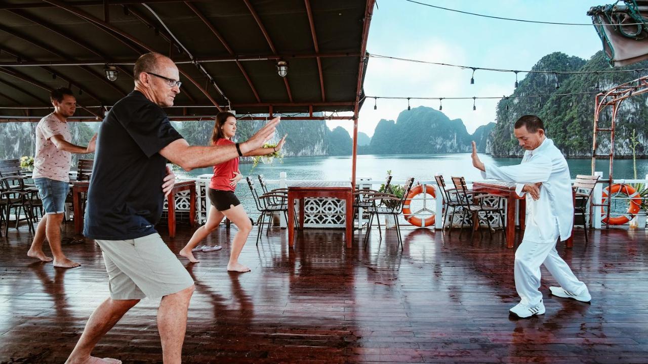 Hotel Renea Cruises Halong Ha Long Exteriér fotografie