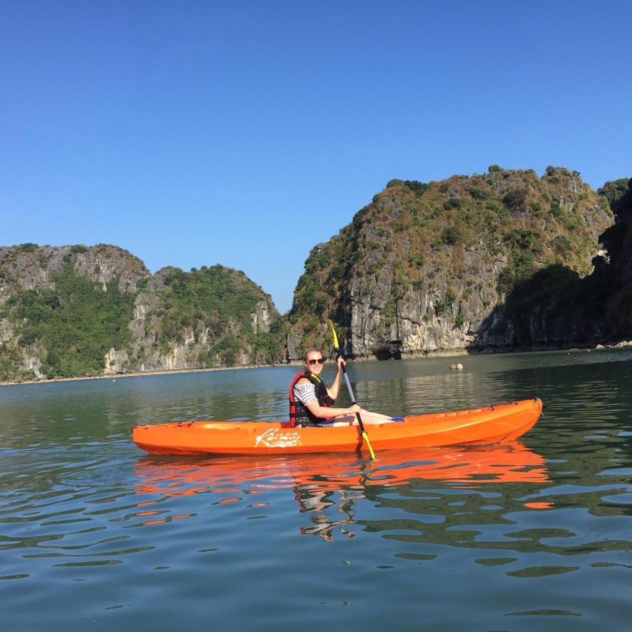 Hotel Renea Cruises Halong Ha Long Exteriér fotografie