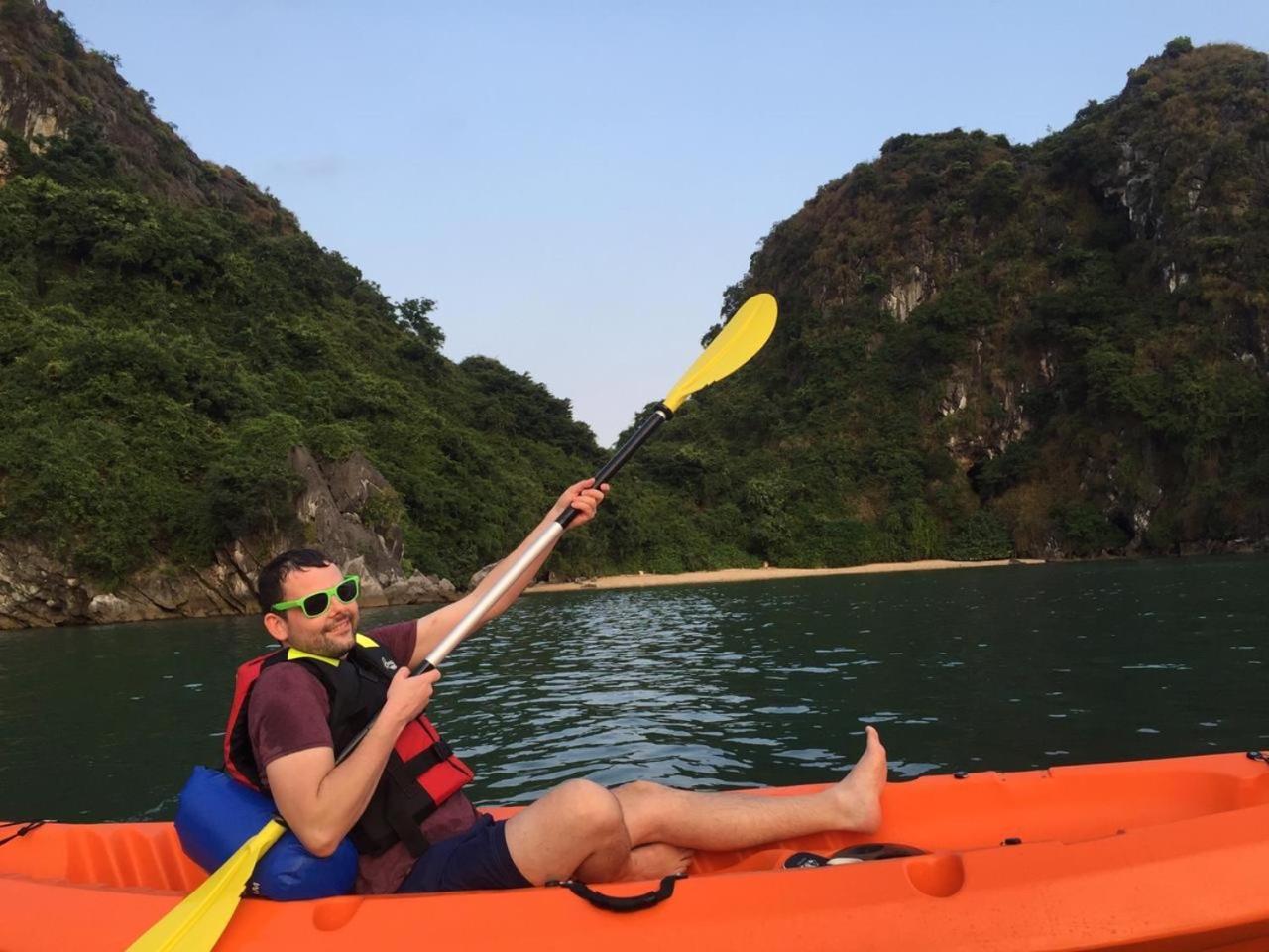 Hotel Renea Cruises Halong Ha Long Exteriér fotografie
