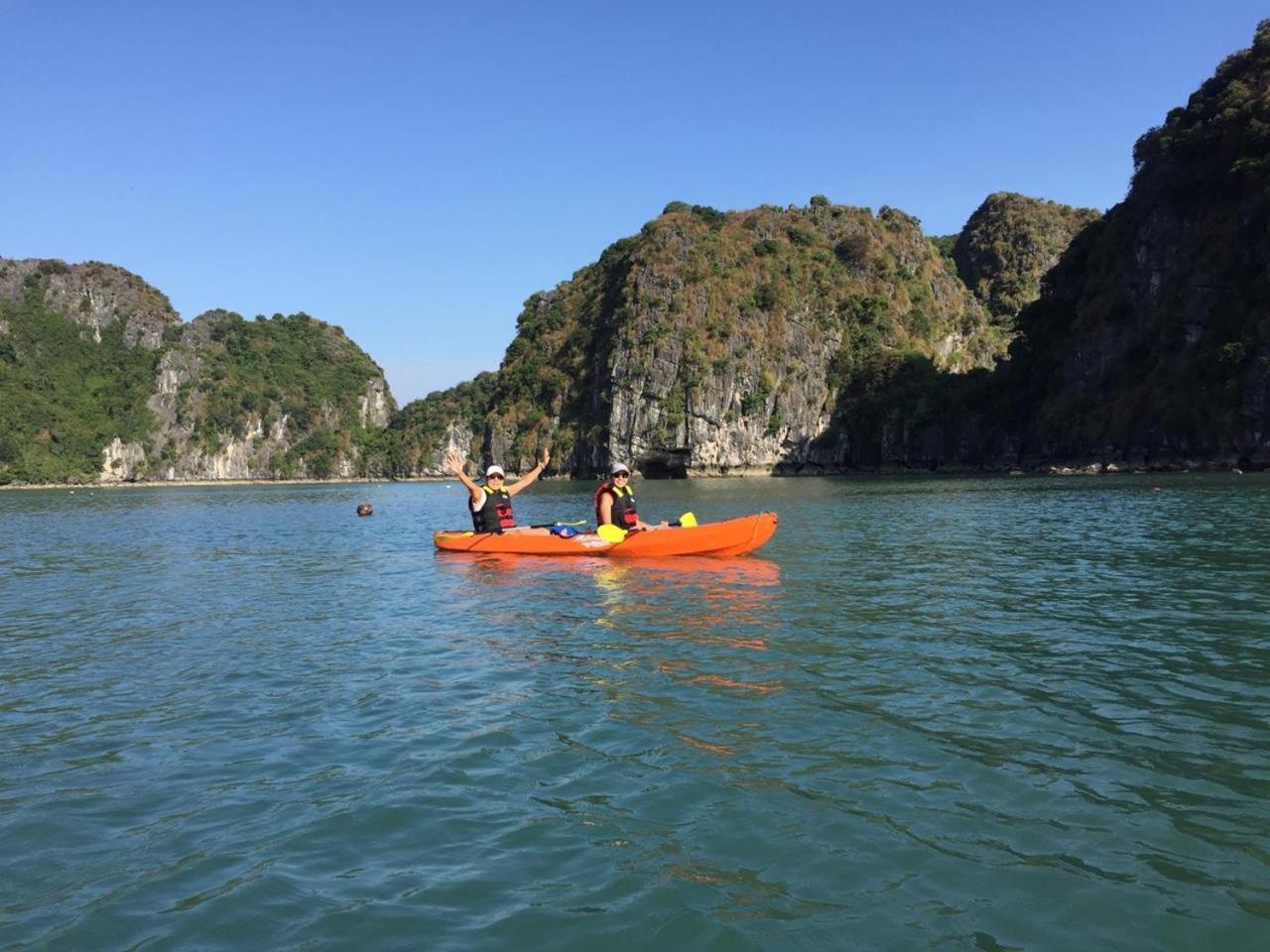 Hotel Renea Cruises Halong Ha Long Exteriér fotografie